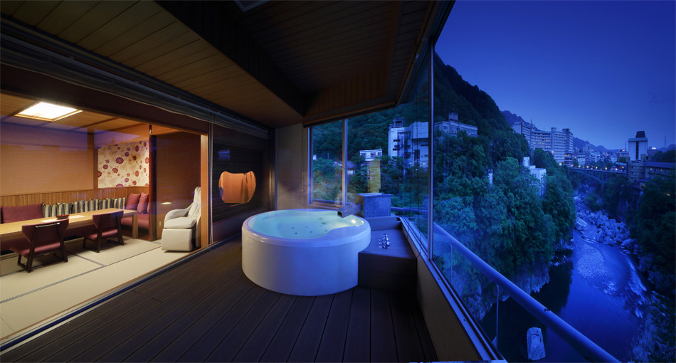 Corner suites with outlook baths, Hannari